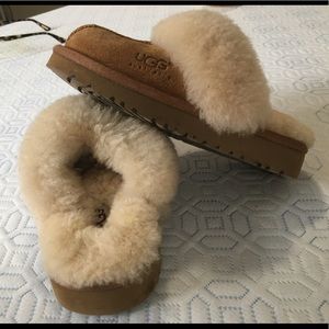 Girls Ugg slippers